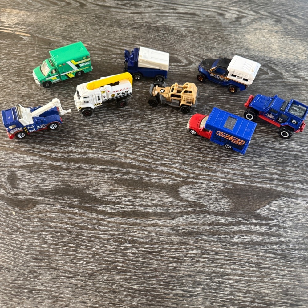 Matchbox‎ Diecast Vehicle Lot VTG Military Utility Trucks Service Cars 9pc